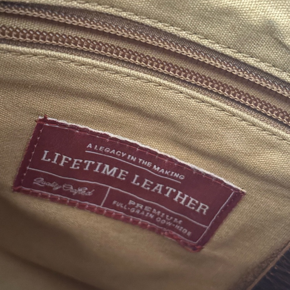 Duluth Trading Co Chestnut Leather Messenger Bag - Picture 3 of 3